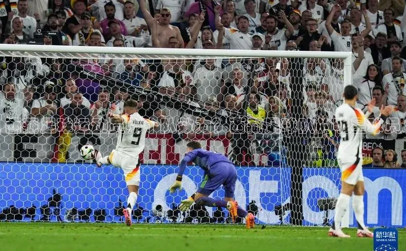 8868体育官方登录入口携程西藏足球运动员哪个队效力？西藏足球队的明星球员